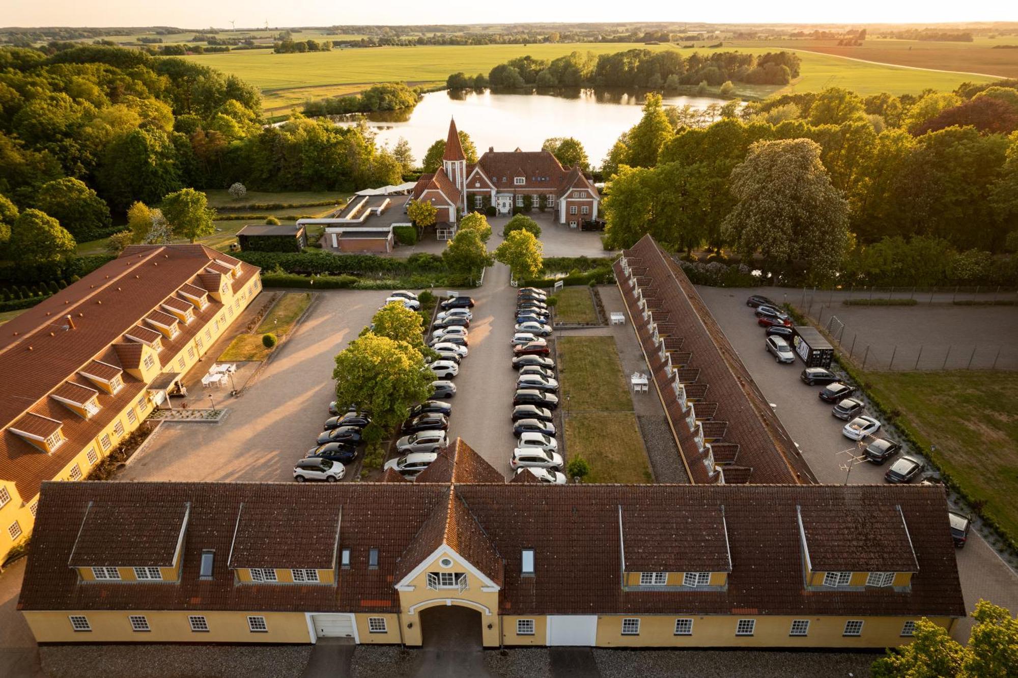 Hotel Sorup Herregaard Ringsted Exterior photo